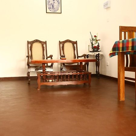 Sun Ground Villa ฮิกคาดูวา ภายนอก รูปภาพ
