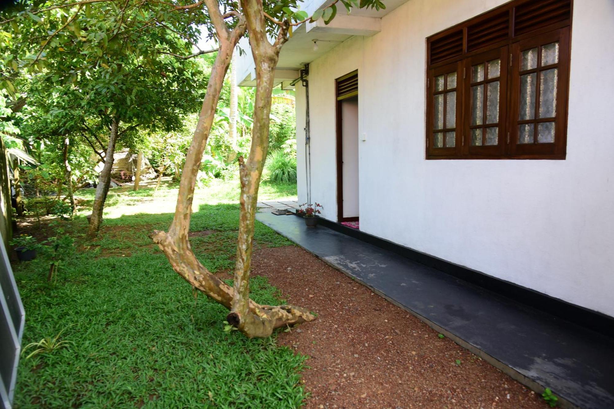 Sun Ground Villa ฮิกคาดูวา ภายนอก รูปภาพ