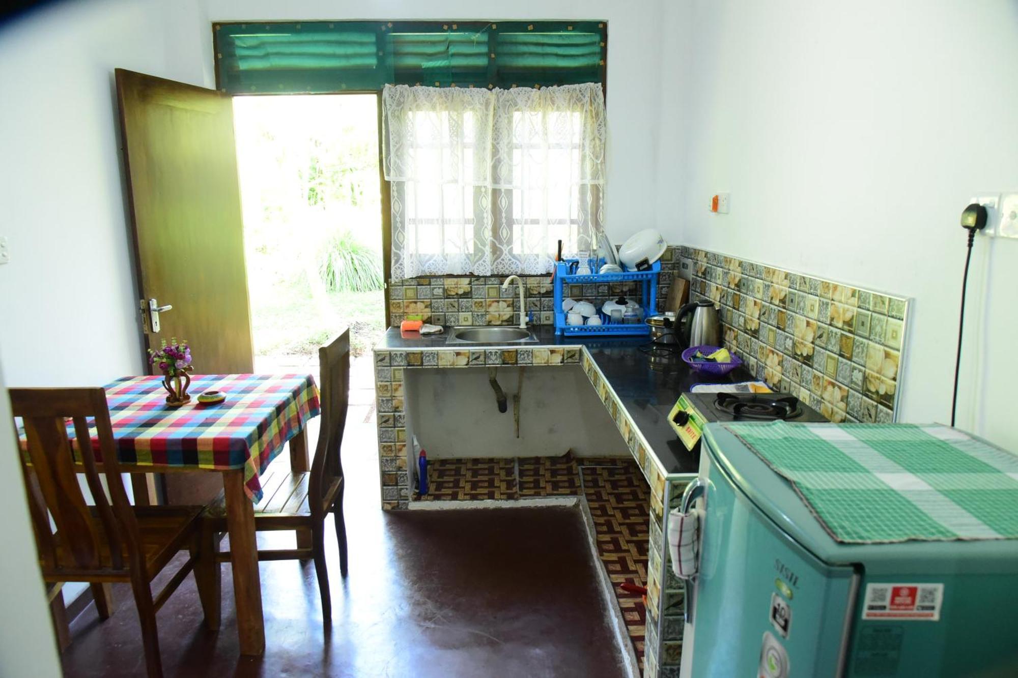 Sun Ground Villa ฮิกคาดูวา ภายนอก รูปภาพ